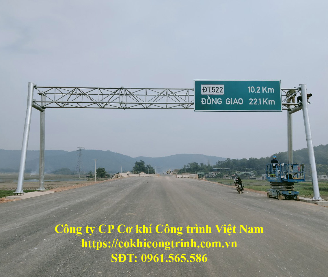 Lắp đặt biển báo ATGT cao tốc Mai Sơn - Quốc lộ 45